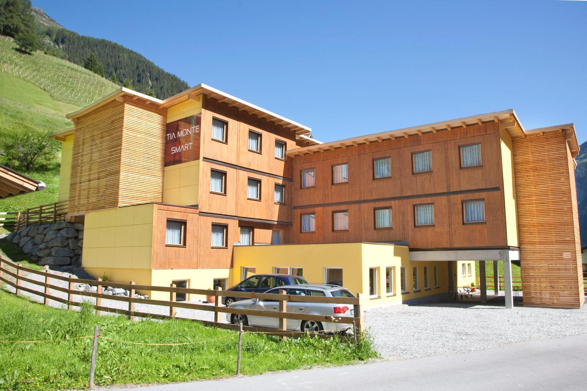 Hotel Tia Smart Natur Kaunertal Exteriör bild